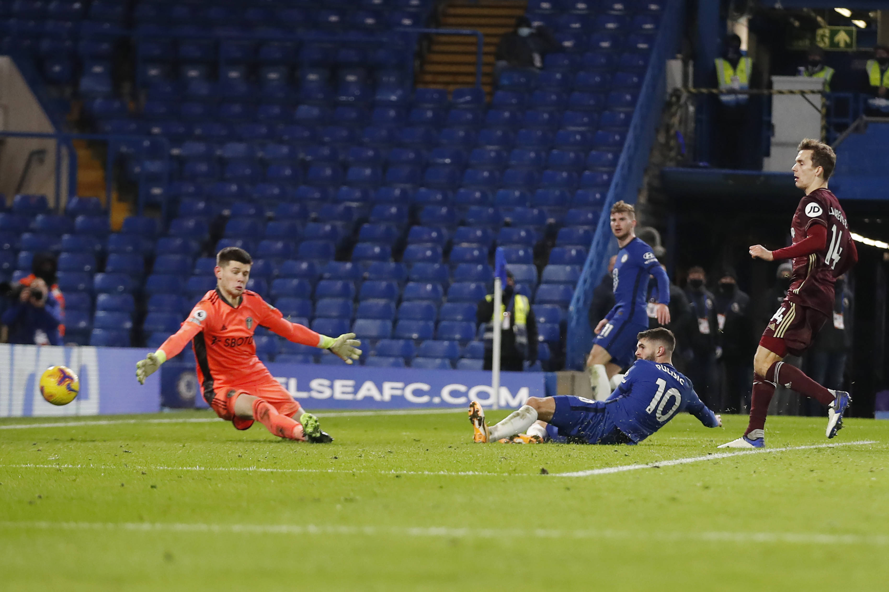 終與哥倫比 終與哥倫比